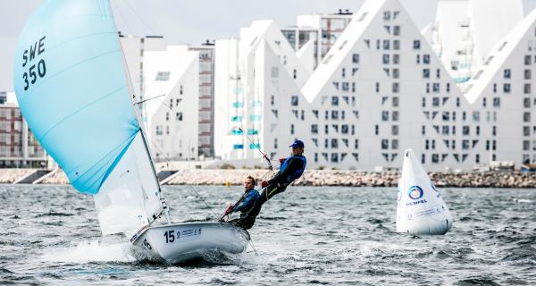 USA Olympic Hopefuls ENS Barnes & Dallman Weiss Set Sights on World Sailing Championships 